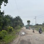 jalan_lintas_siantartanah_jawa_rusak_parah_warga_minta_segera_diperbaiki_2026-05-31_13-36-51_1294